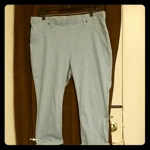 Pull On Capri Jeggings